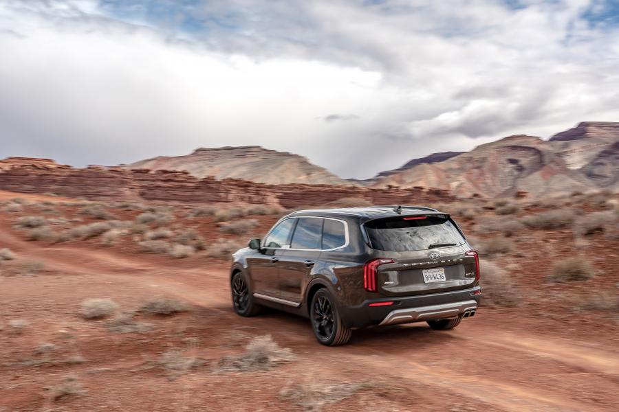  Kia Telluride 2019 года  (фото 38 из 44)